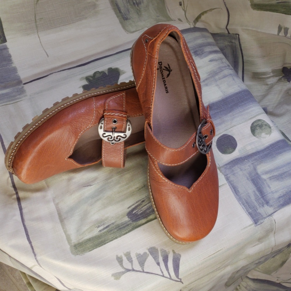 Dromedaris buckle Mary Jane